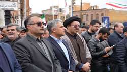 گزارش تصویری از حضور رئیس و کارکنان سازمان جهادکشاورزی آذربایجان‌غربی در راهپیمایی یوم‌الله ۲۲ بهمن