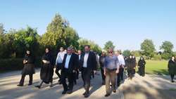 برگزاری همایش پیاده روی کارکنان سازمان جهادکشاورزی استان آذربایجان غربی به مناسبت گرامیداشت هفته دولت و روز کارمند